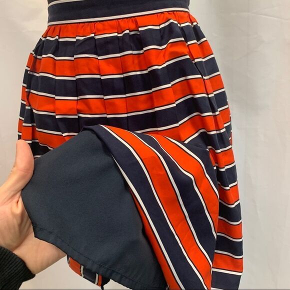J. Crew Gondola Nautical Red White Navy Striped Pleated Sz 6 - Picture 5 of 10